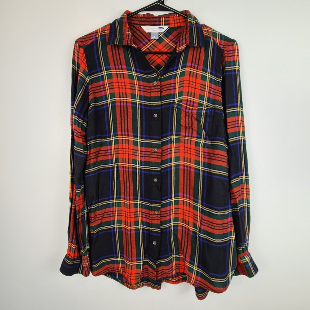 Old Navy Women's The Classic Shirt Size M Button Up‎ Plaid Long Sleeve Top Red